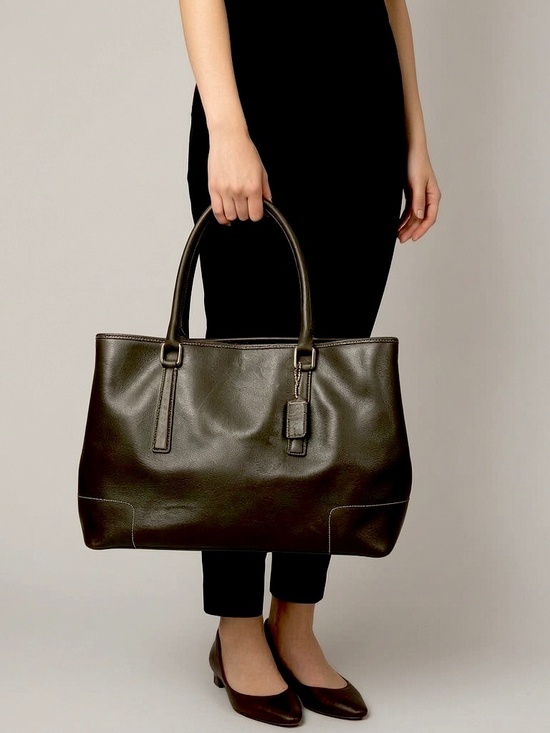 Coach Handbags - Coach Vintage Hampton Black Leather Tote Bag G2J-7757